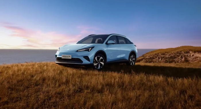 极狐全新阿尔法 T5 开启预售 12.38 万起携双动力布局来袭